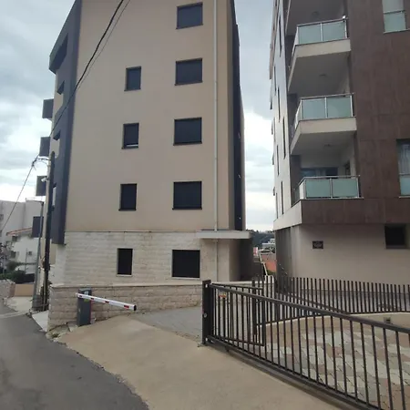 Апартаменты Sea View In Becici *